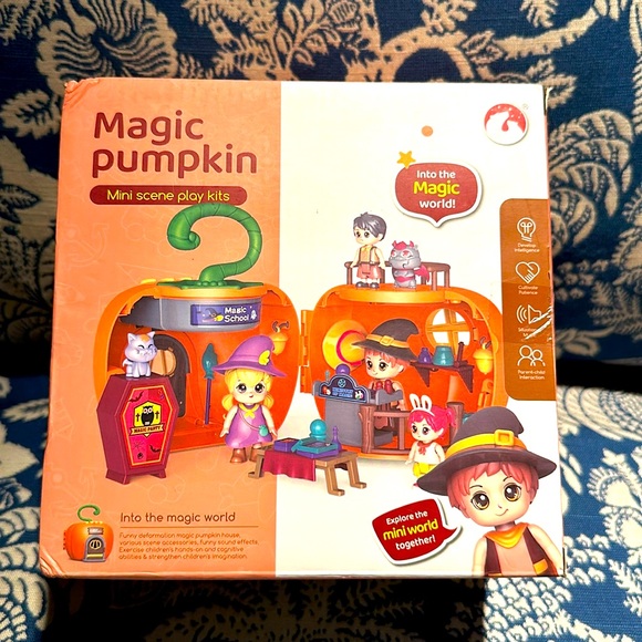 Magic Pumpkin Mini Play Kit Travel Toy Compact. New in box. Halloween - Picture 1 of 2